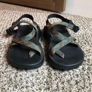 Chacos Size 9